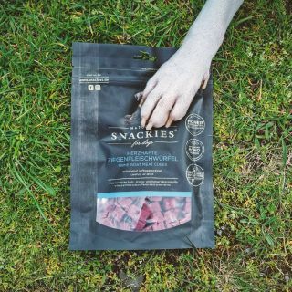 Objevte Snackies – přírodní pamlsky, které jsme vybrali srdcem, čumákem i rozumem. ❤️🐾 Než je zařadíme do nabídky, vždy je...